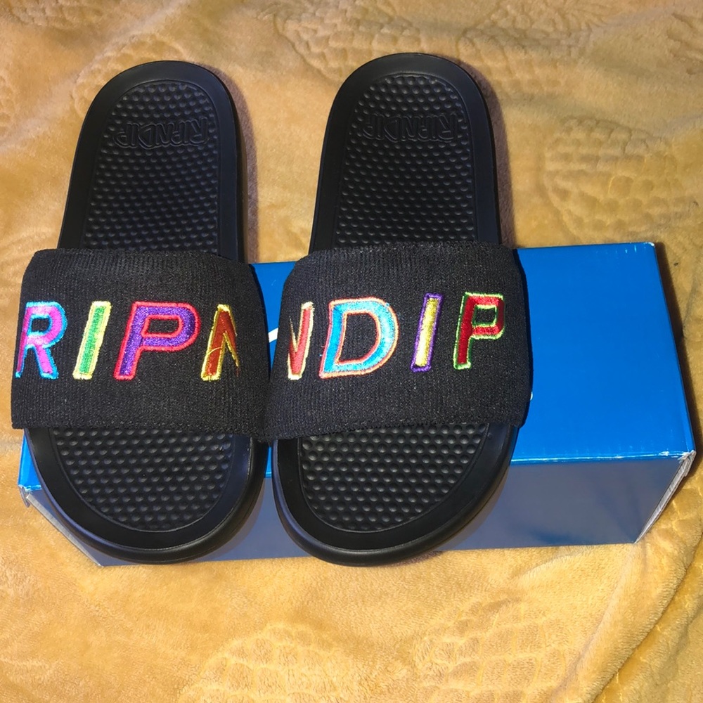 rip and dip corduroy slides